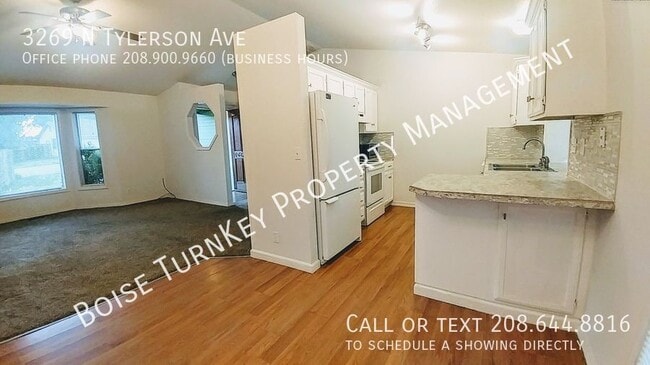 Building Photo - 3269 N Tylerson Ave