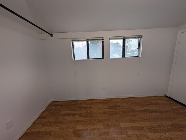 Building Photo - 1 Bedroom Pet-Friendly Casita (Plus Bonus Spaces!)