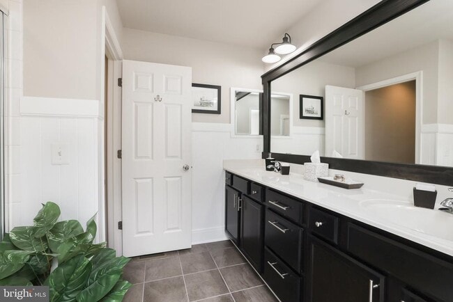 Building Photo - 111 Notions Ct