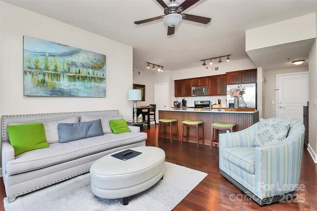 Building Photo - 1315 East Blvd