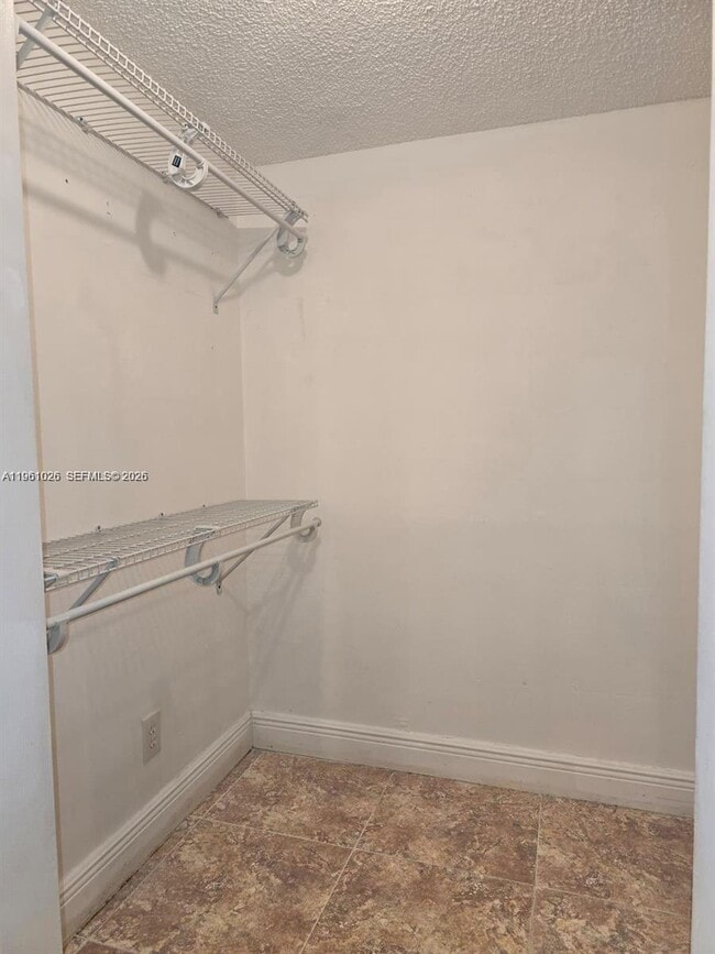 Building Photo - 9501 SW 138th Pl