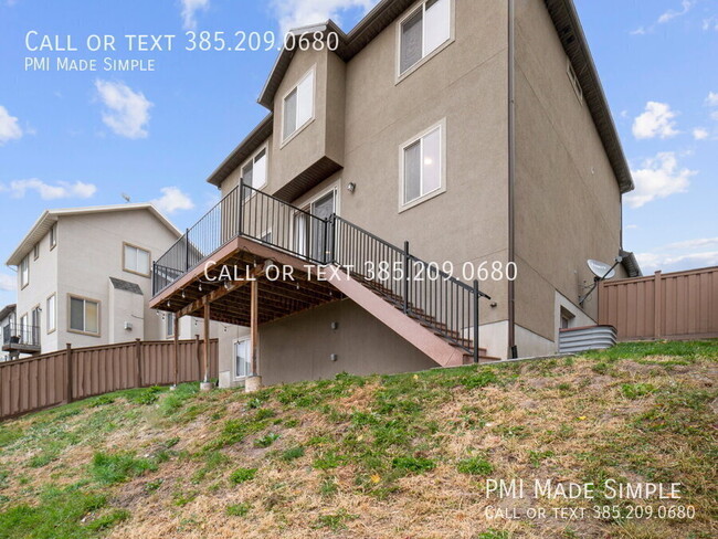 Building Photo - Spacious 4-Bed Oasis in Foxtrail Drive Lehi