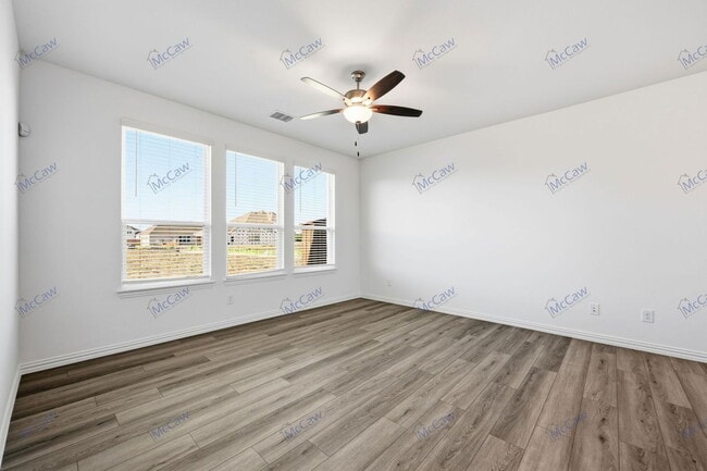 Building Photo - 239 Golden Run Dr