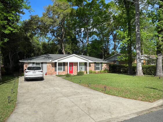 Building Photo - 2328 Skyland Dr
