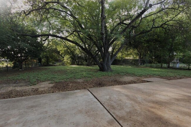 Building Photo - 5308 Peppertree Pkwy