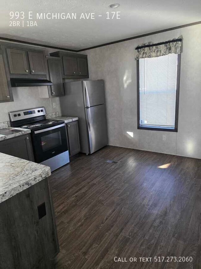 Building Photo - 993 E Michigan Ave