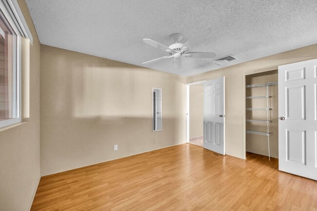 Building Photo - 305 Uala Pl