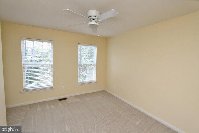 Building Photo - 13800 Custis Square