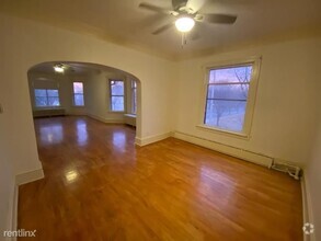 Building Photo - 2 br, 1 bath 4plex - 2303 West McKinley Av...