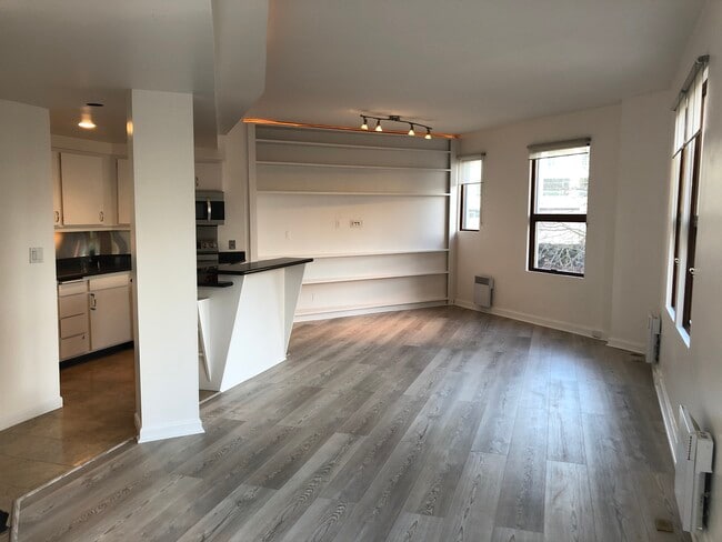 Building Photo - 2700 4th Ave