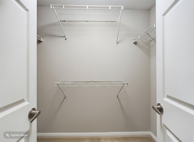 Building Photo - 2502 Leon St