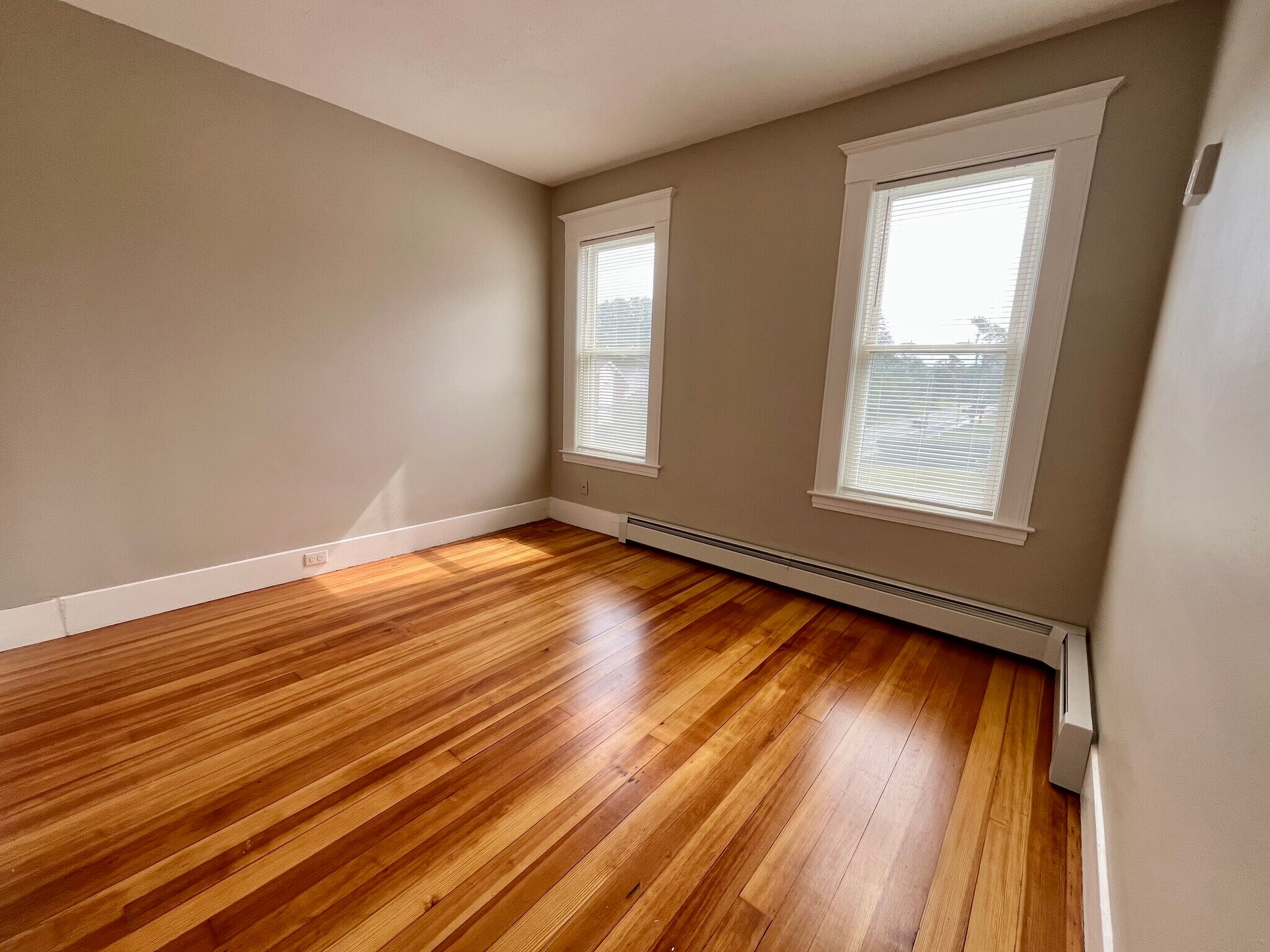 Building Photo - 86 Grove St