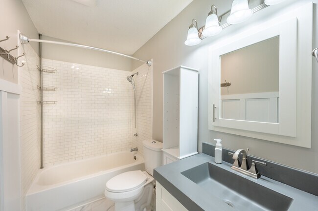 Building Photo - 4706 Harvest Ct NW