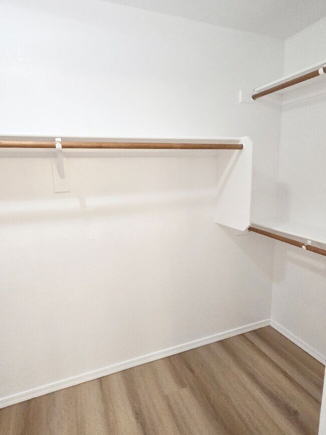 Building Photo - Remodeled 3-bedroom at Cooper and Warner/Ray