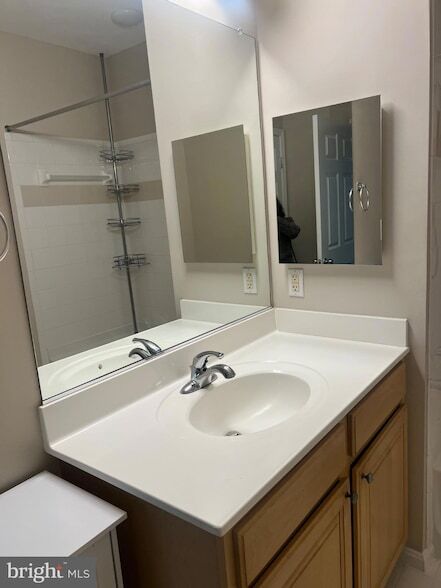 Building Photo - 2465 Army Navy Dr