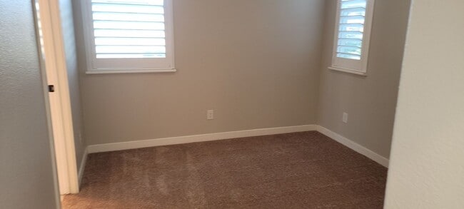 Building Photo - Gorgeous 4 bedroom 3 bath in Fiddyment Farm