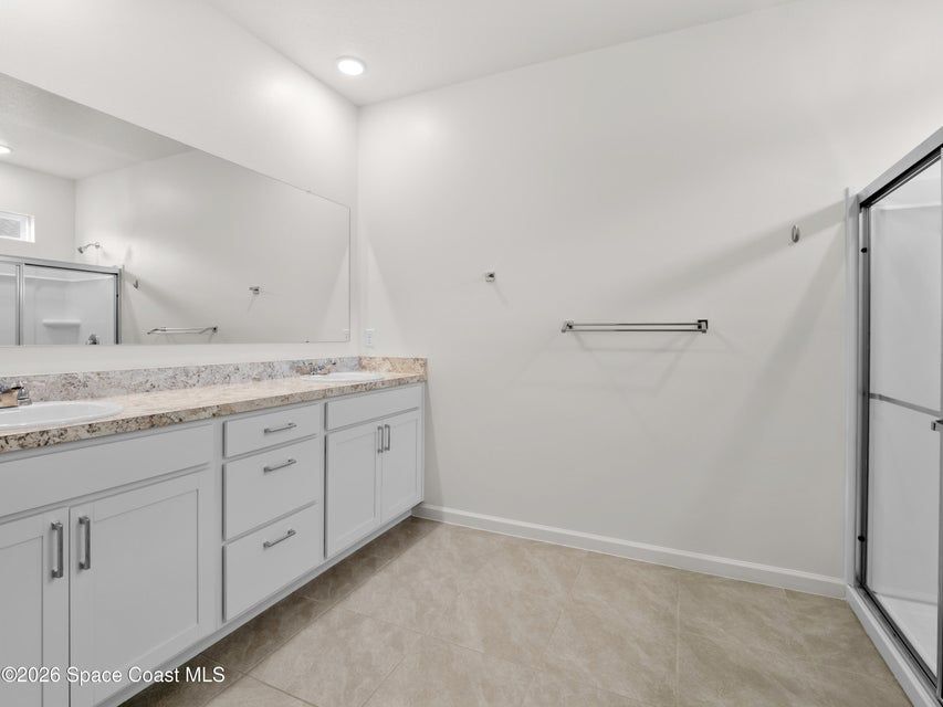 Building Photo - 5388 Waterfall Pl