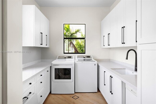 Building Photo - 632 Intracoastal Dr