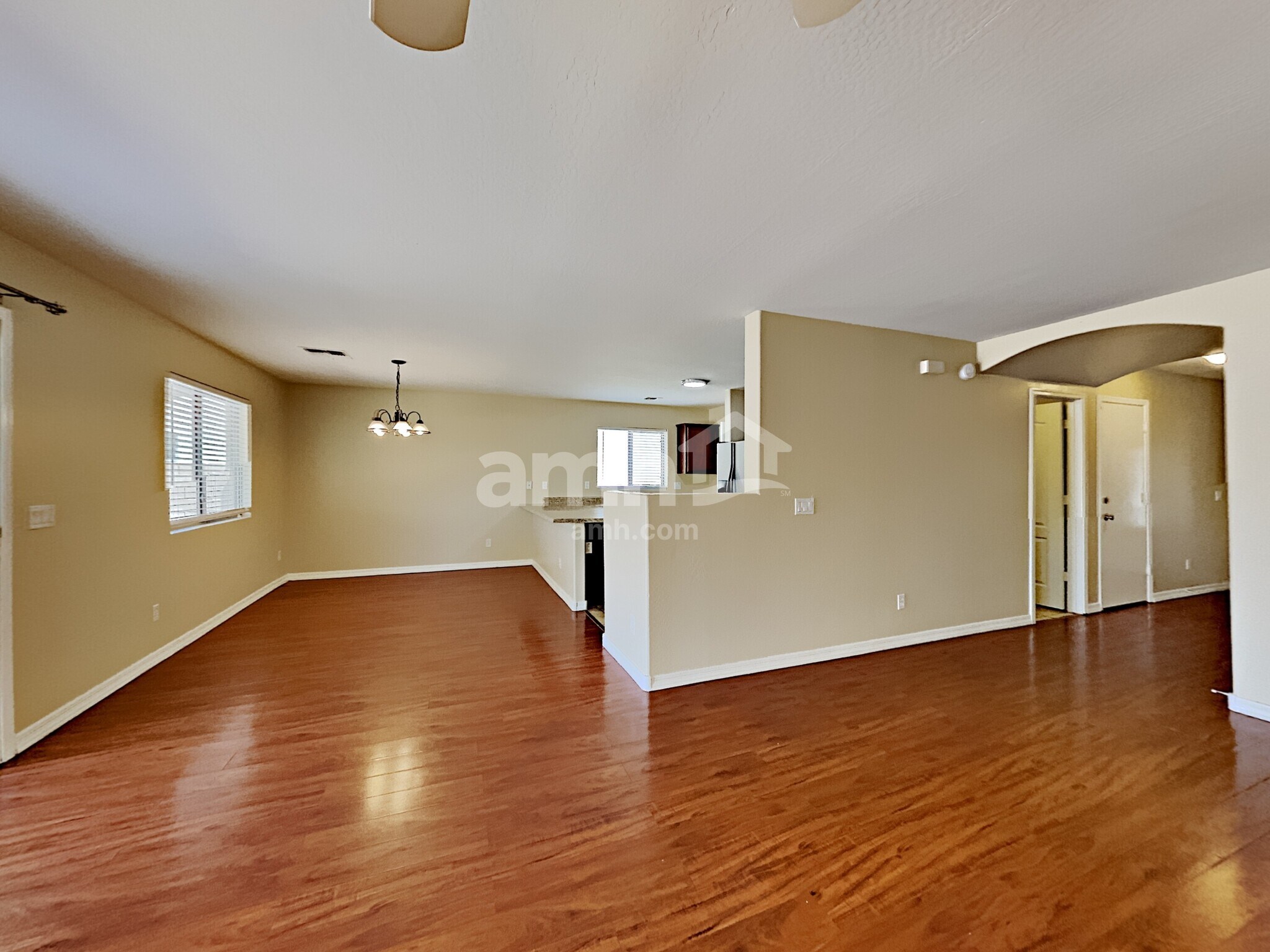 Building Photo - 8338 W Payson Rd