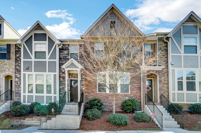 Building Photo - 5084 Whiteoak Ter SE