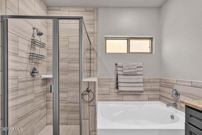 Building Photo - 172 N Manzanita Dr