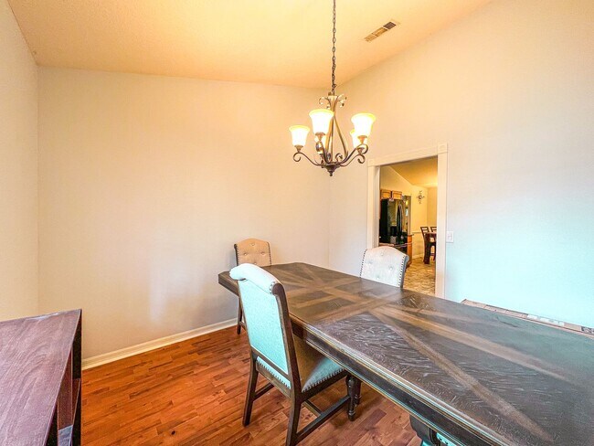 Building Photo - For Rent | Hidden Glen Community | 4 Bed, ...