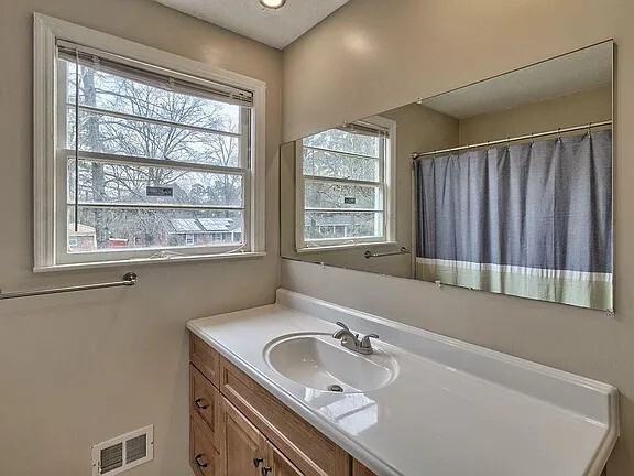 Upstairs Bathroom - 709 Planters Dr