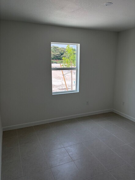 Building Photo - 19449 337th Ter