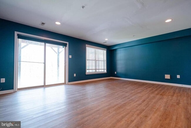 Building Photo - 15520 Lady Lauren Ln