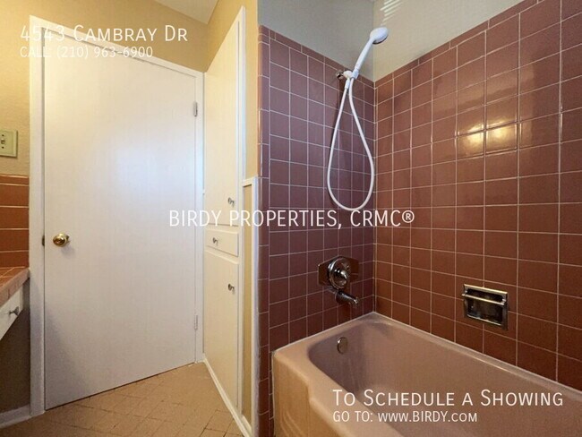 Building Photo - 4543 Cambray Dr