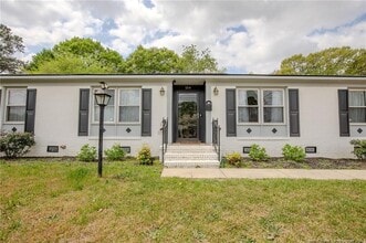 Building Photo - 1214 Berkshire Rd