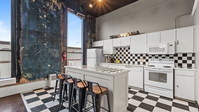 Building Photo - Downtown Loft for Lease