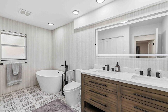 Building Photo - 8021 Timber Lake Ln