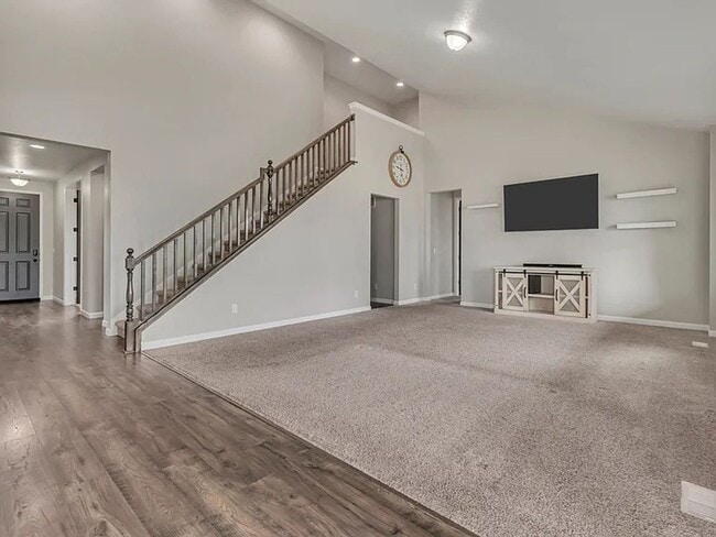 Building Photo - 3 Bedroom 2.5 Bathroom Home in Lehi!