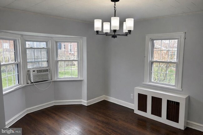 Building Photo - 203 Commonwealth Ave