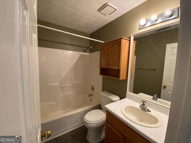 Building Photo - 6153 Lauren Ln