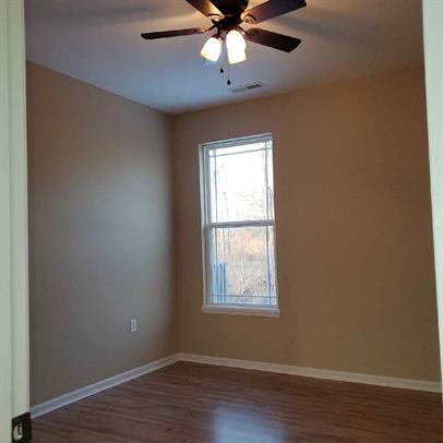 Building Photo - 809 Broad St