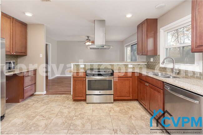 Building Photo - 951 Fall Ridge Way