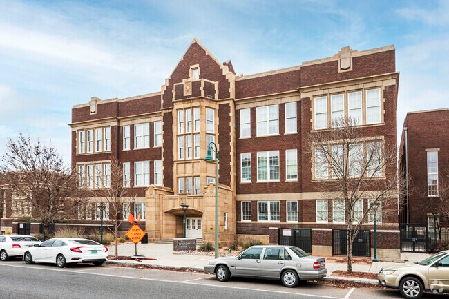 Primary Photo - The Classroom