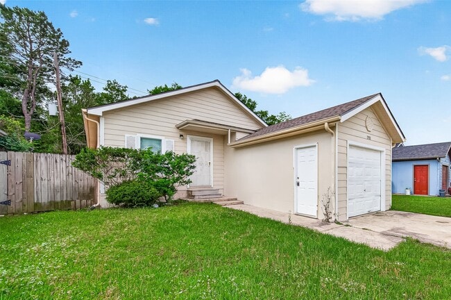 Building Photo - 11918 Greensbrook Forest Dr