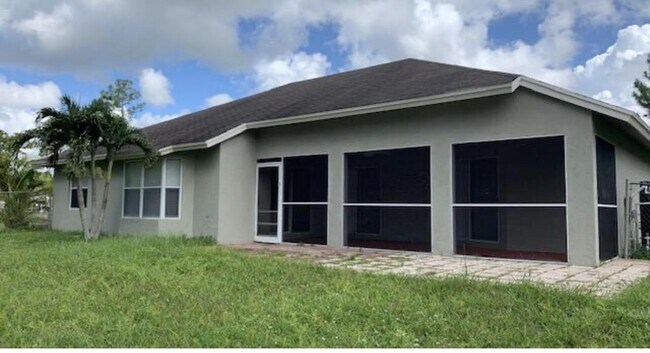 Building Photo - 12612 69th St N