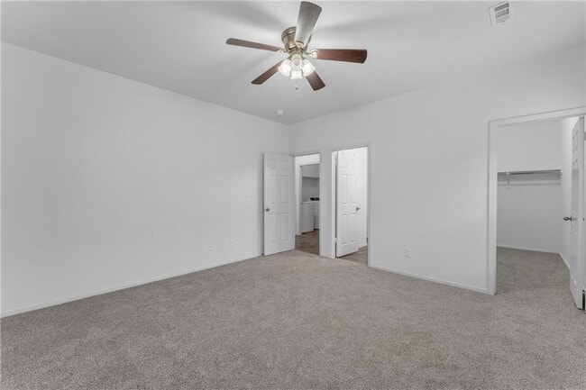 Building Photo - 4404 SW Gallatine Ave