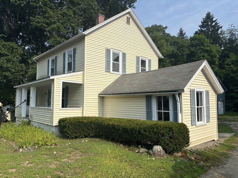 Building Photo - 56 Warner St