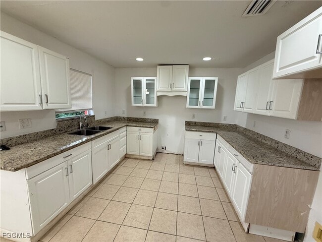 Building Photo - 3401 25th St SW