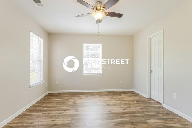 Building Photo - 3 Bedroom Pet-Friendly Home in Concord, NC with Main Street Renewal
