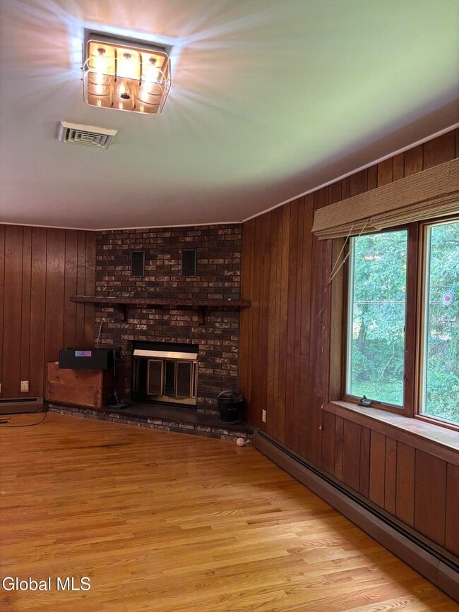 Building Photo - 42 Gilligan Rd