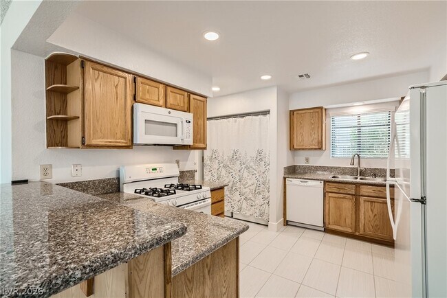 Building Photo - 4844 Maryvale Dr