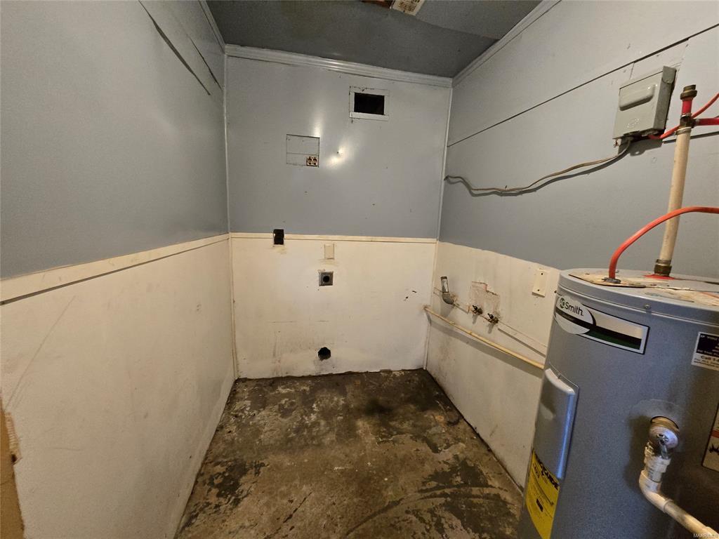 Building Photo - 2205 E 5th St