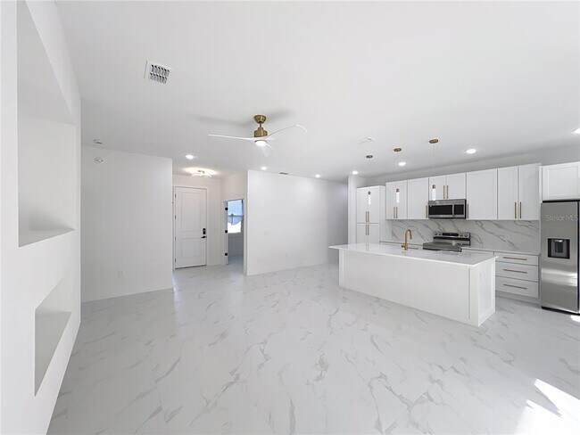 Building Photo - 780 Kangaroo Ct