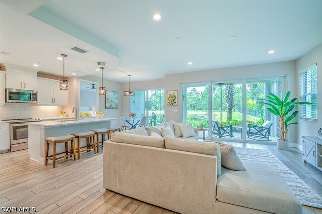 Building Photo - 2626 Seychelles Cir